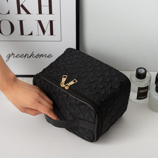 Black Large-Capacity Travel Cosmetic Bag – Waterproof & Portable